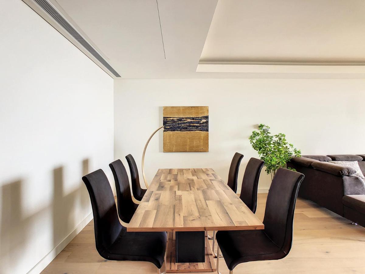 The Sea View By Lovelystay Apartament *