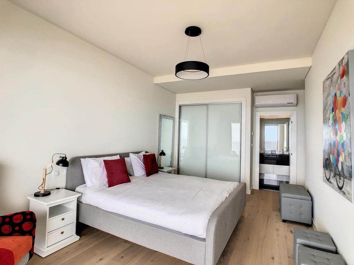 The Sea View By Lovelystay Apartament
